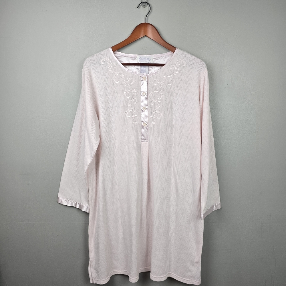Miss Elaine Light Pink Embroidered Nightshirt Womens Size L Pajamas Sleepwear